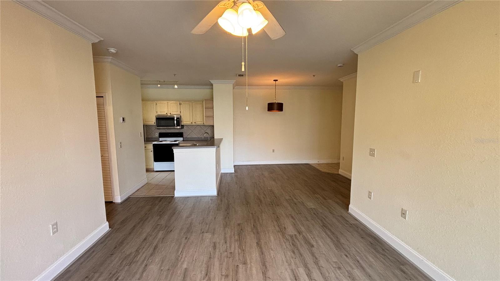 VISCONTI WEST - Residential Lease