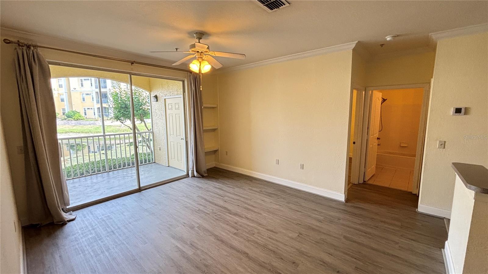 VISCONTI WEST - Residential Lease