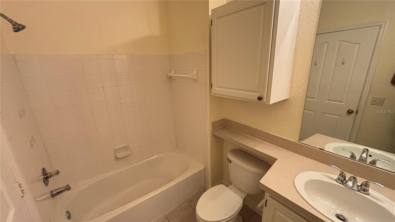 VISCONTI WEST - Residential Lease