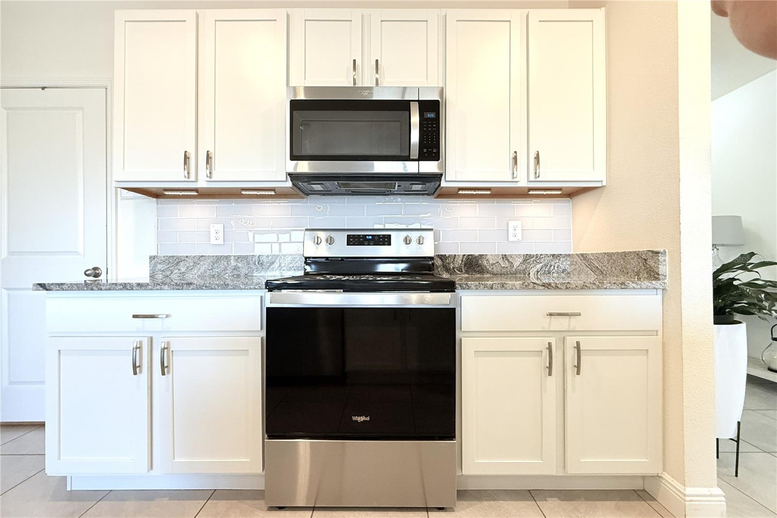 8406 HARDY BAY LOOP