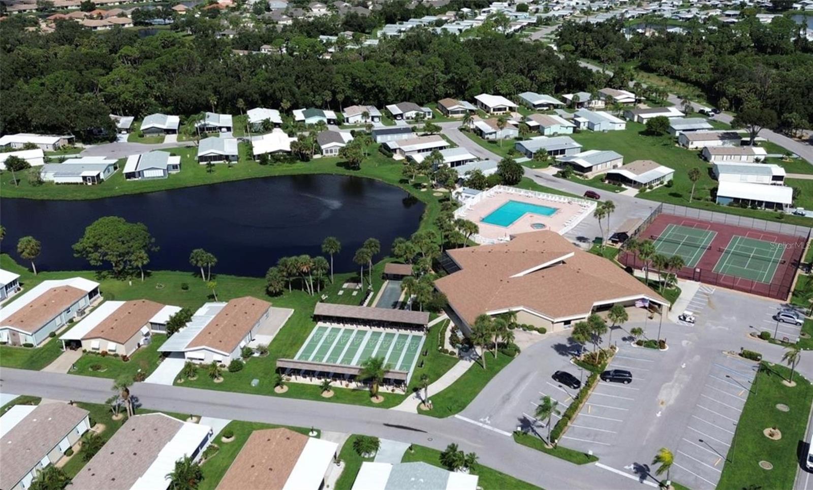 TANGERINE WOODS - Residential