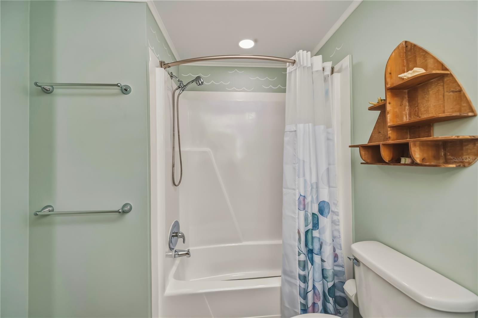 TANGERINE WOODS - Residential