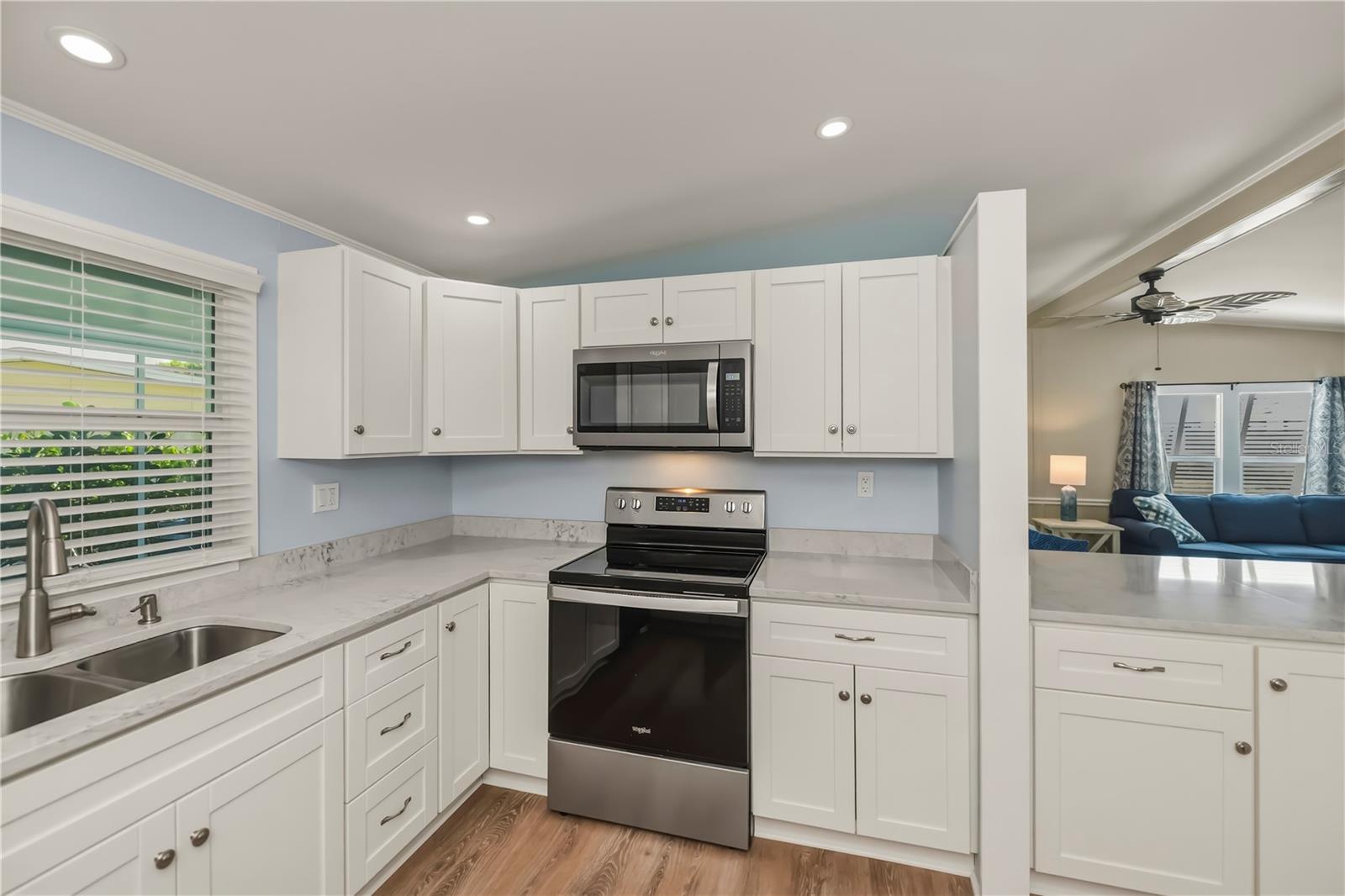 TANGERINE WOODS - Residential