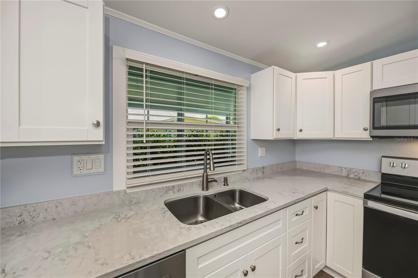 TANGERINE WOODS - Residential