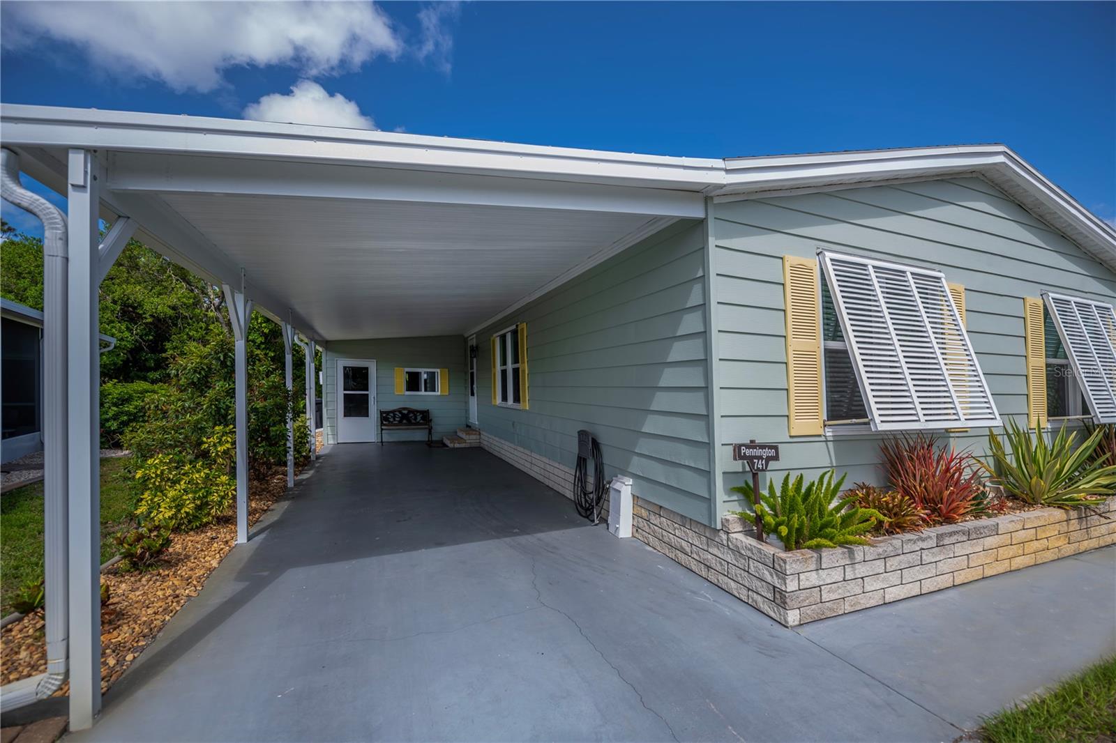 TANGERINE WOODS - Residential