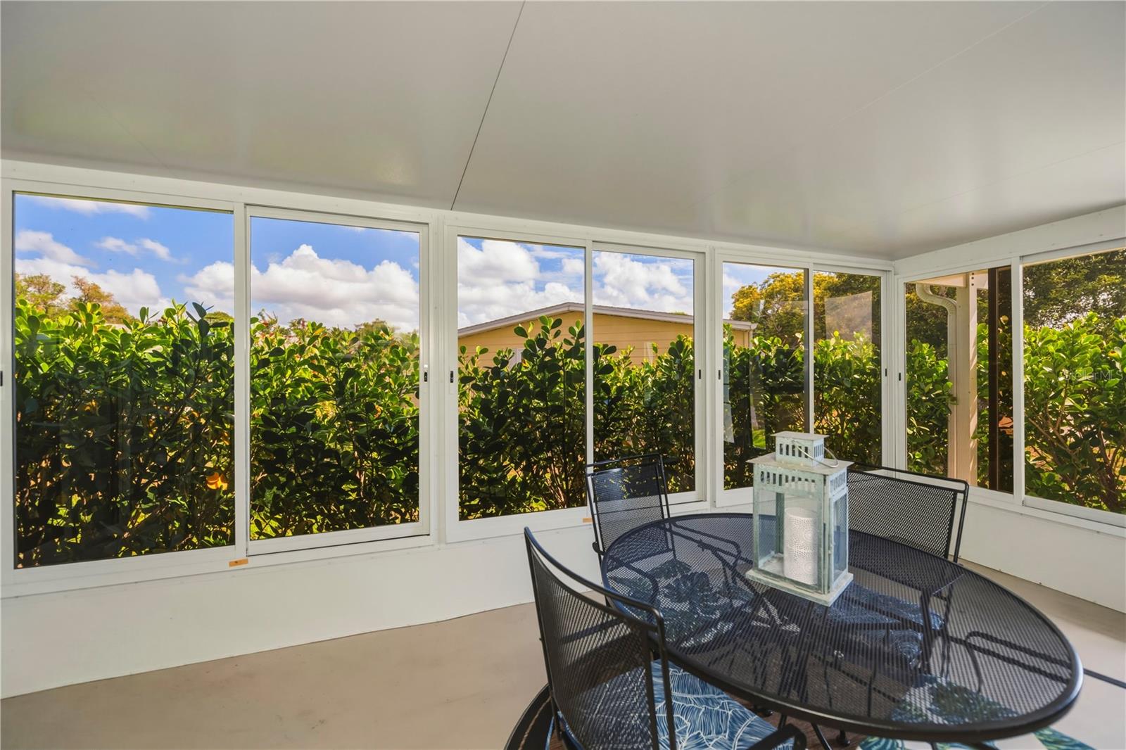 TANGERINE WOODS - Residential