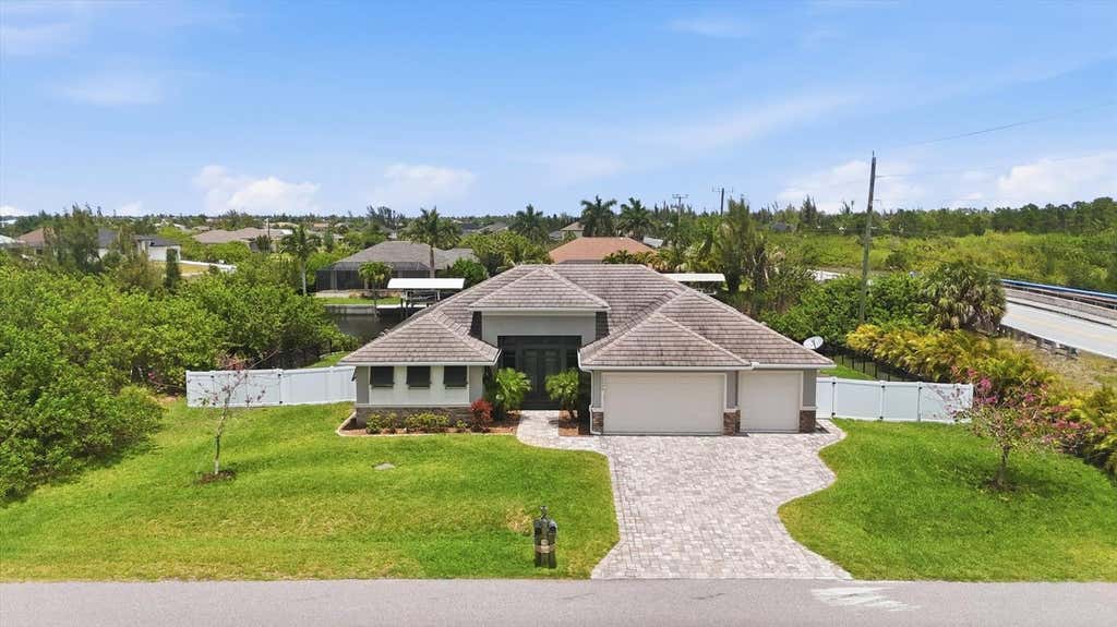 Photo of 15530 Staunton Circle, Port Charlotte, FL 33981 (MLS # D6147499)
