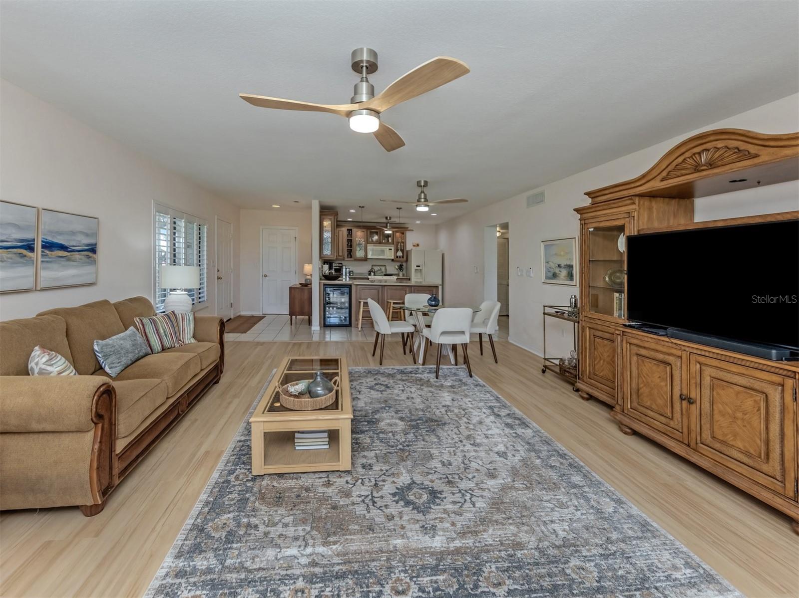 3220 SOUTHSHORE DRIVE 24B, PUNTA GORDA, FL, 33955/$329,000 4 3220 SOUTHSHORE DRIVE 24B