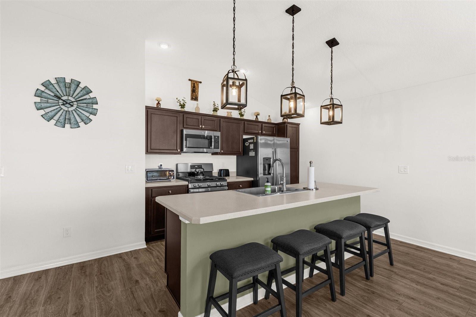 VILLAGES/SOUTHERN OAKS UN #110 - Residential