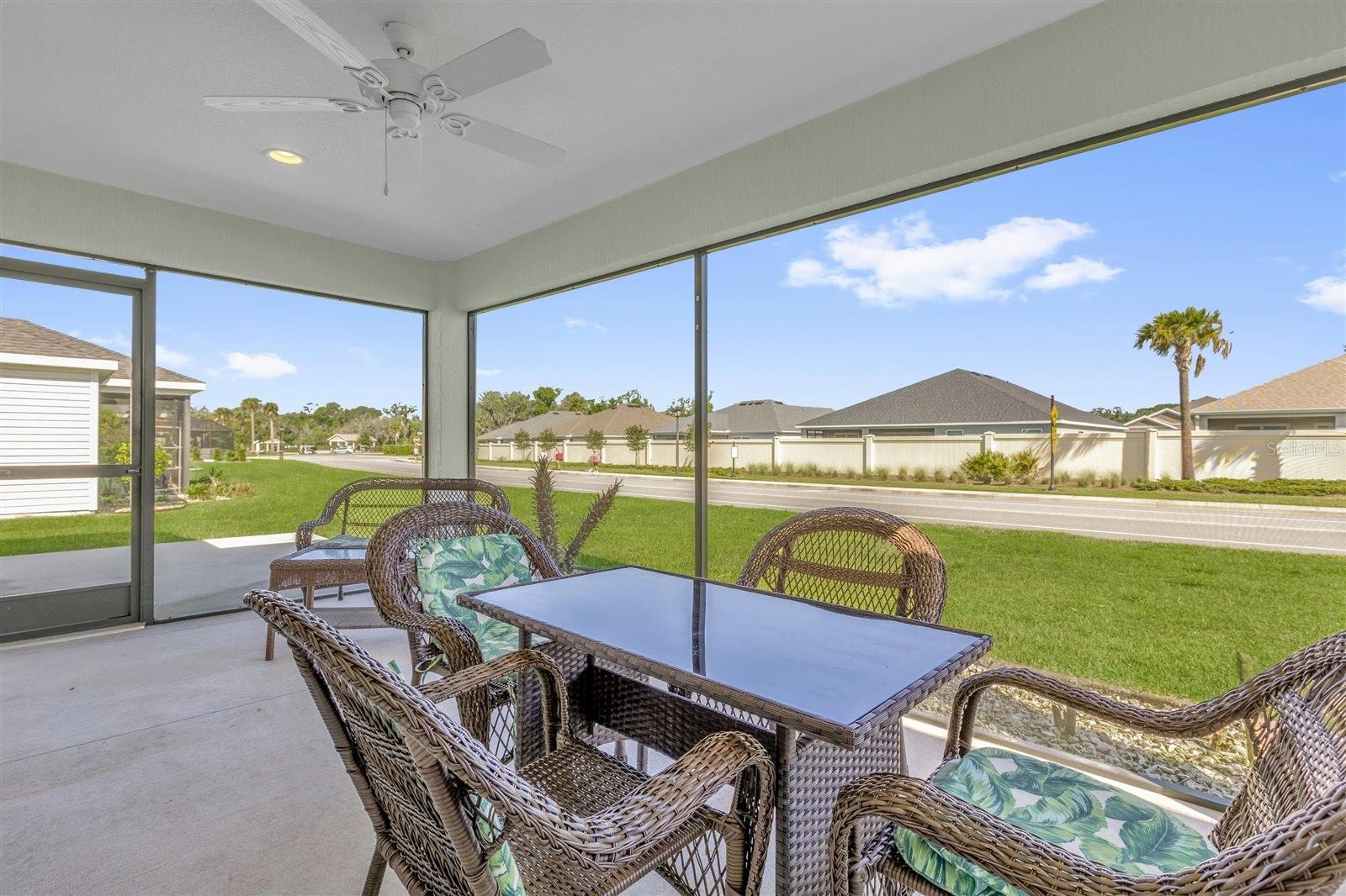 VILLAGES/SOUTHERN OAKS UN #110 - Residential