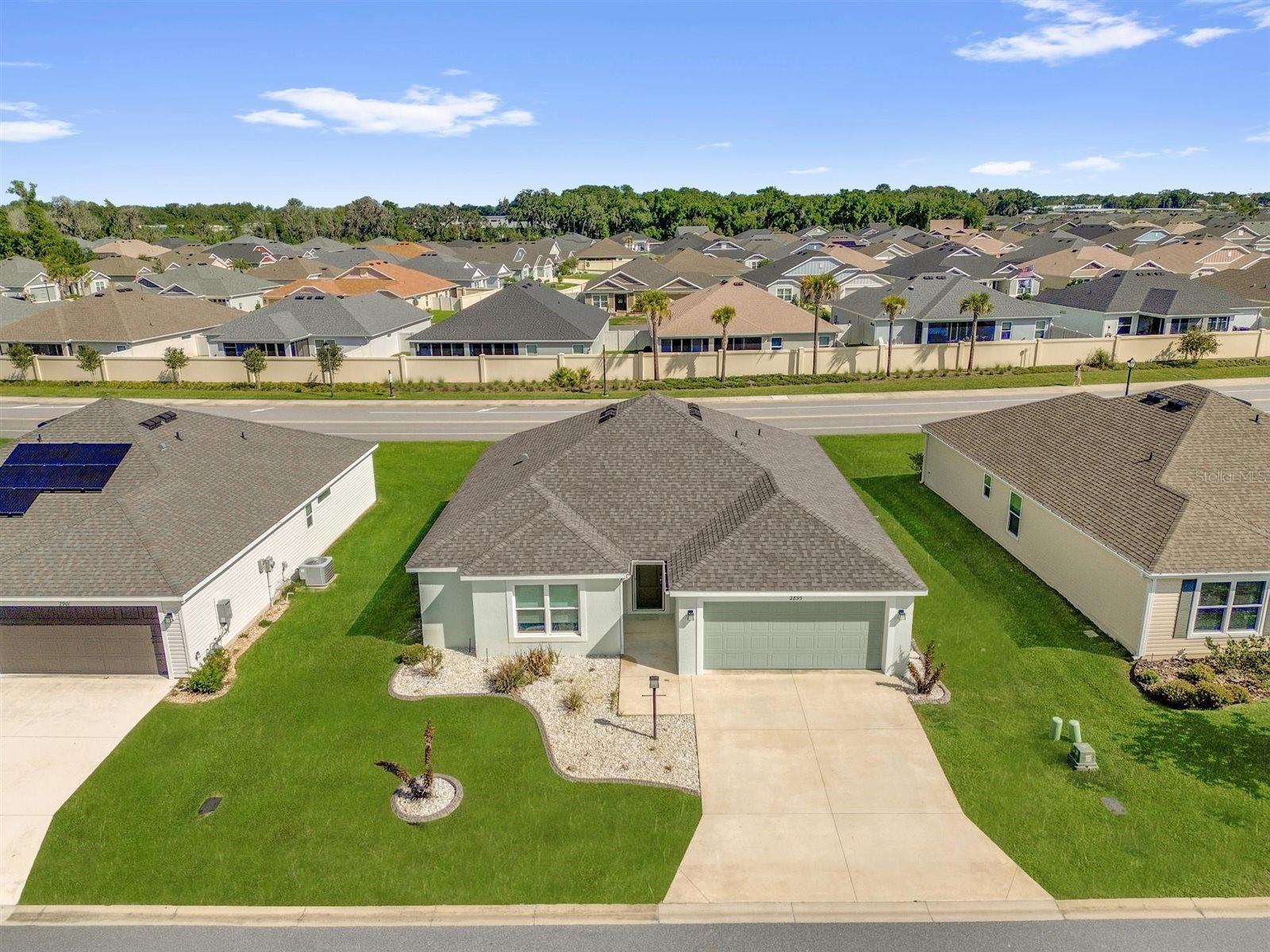 VILLAGES/SOUTHERN OAKS UN #110 - Residential