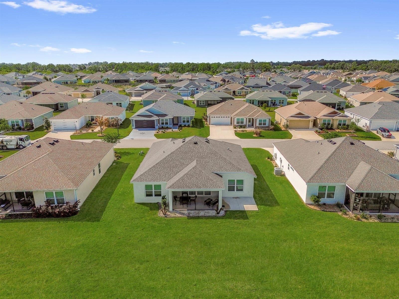 VILLAGES/SOUTHERN OAKS UN #110 - Residential