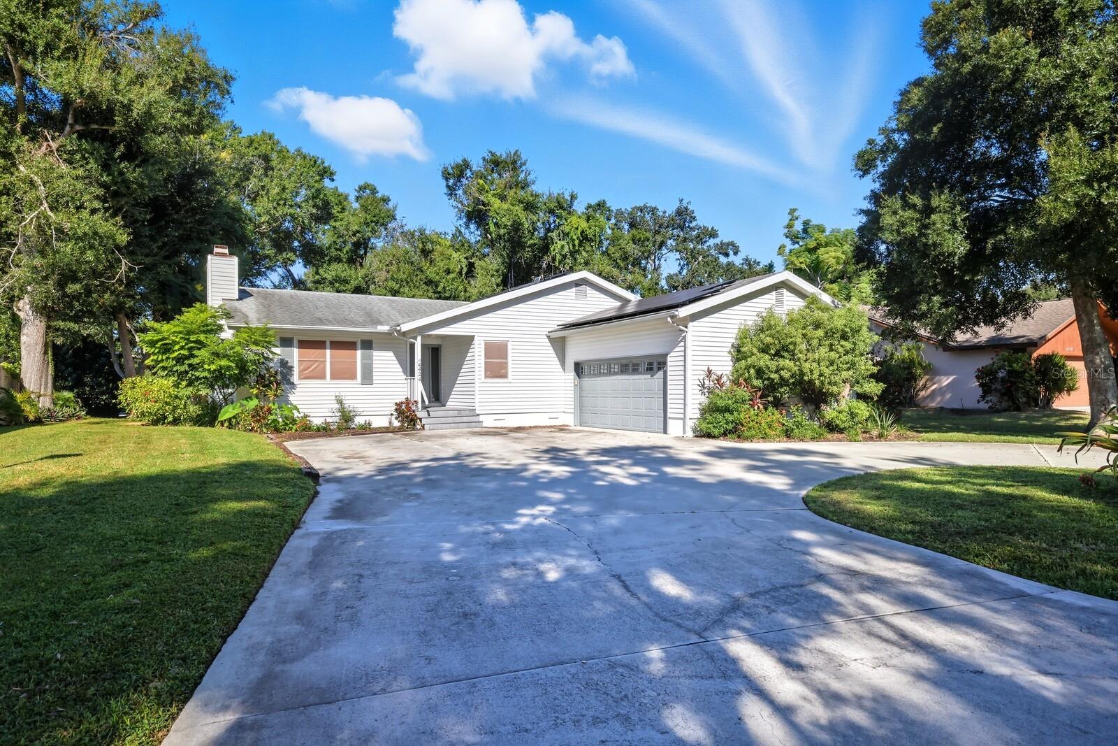 4424 MEADOW CREEK CIRCLE