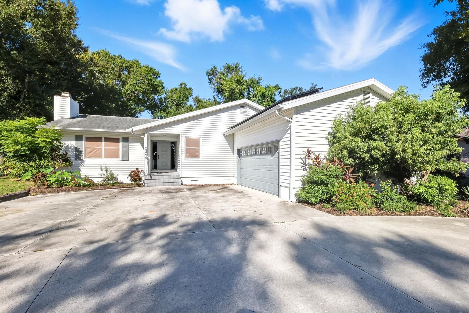 4424 MEADOW CREEK CIRCLE
