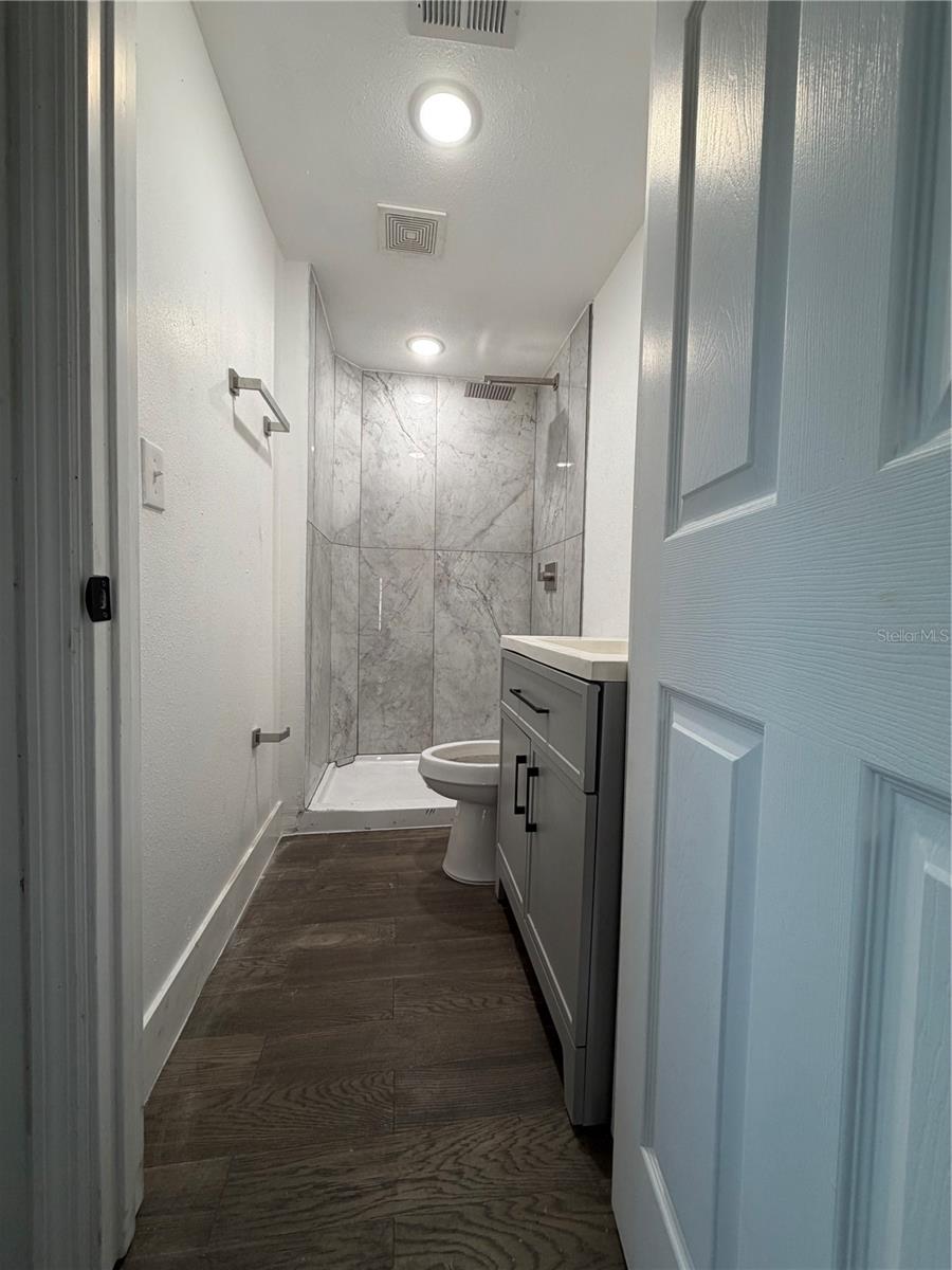 LAKE PARK OR HUIES SUB - Residential Lease