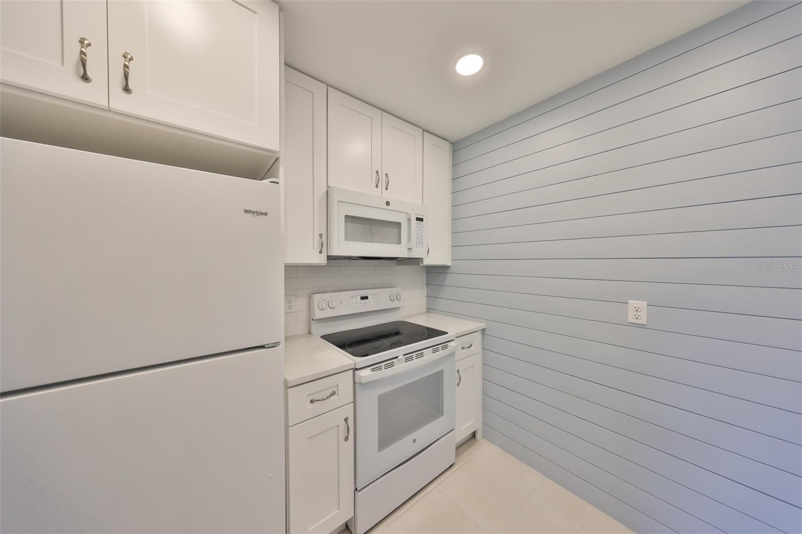 GLOUCESTER J CONDO - Residential