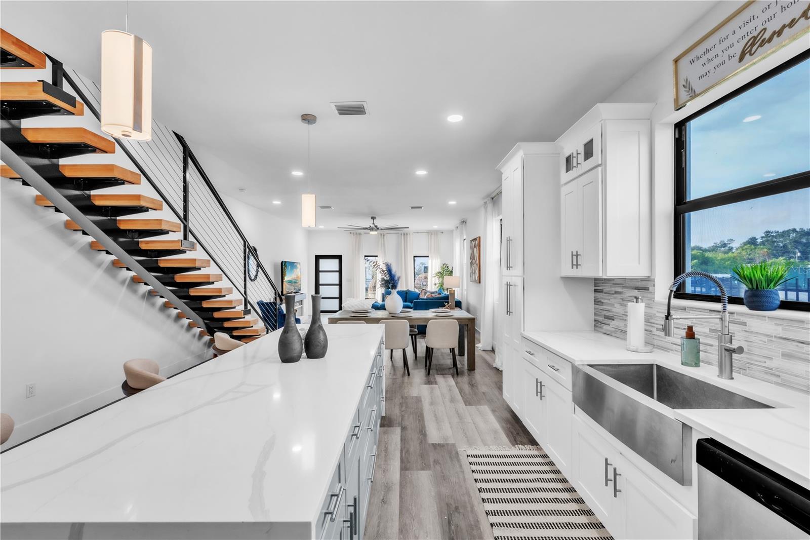 LATITUDES IN THE PARK TWNHMS - Residential