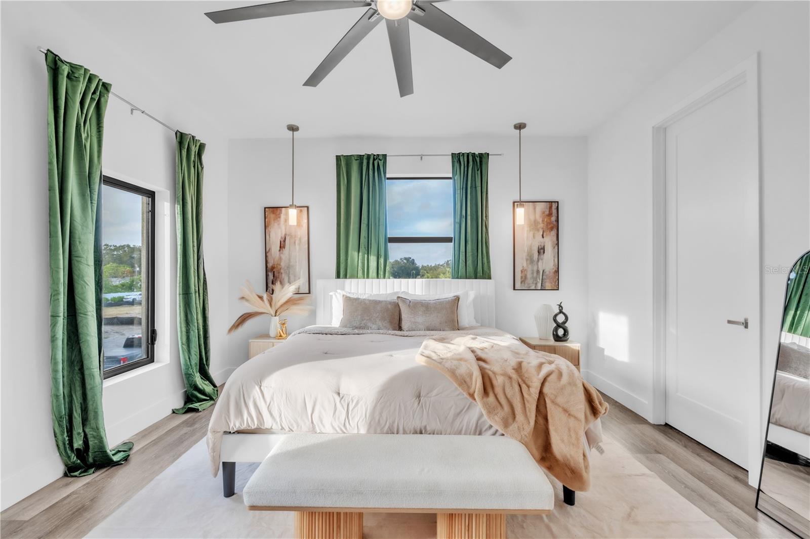 LATITUDES IN THE PARK TWNHMS - Residential