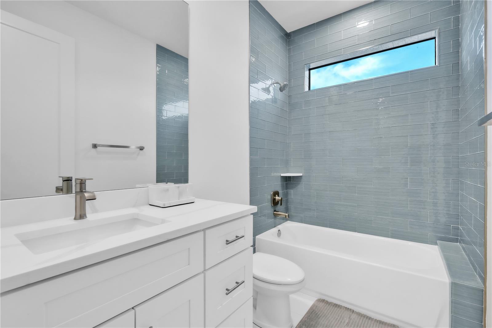 LATITUDES IN THE PARK TWNHMS - Residential