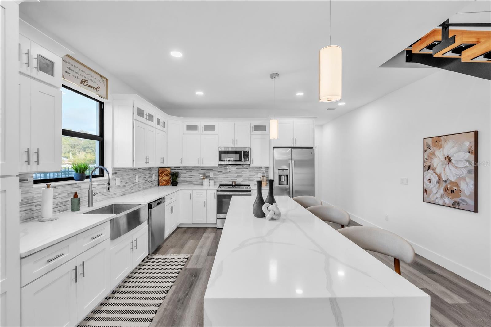 LATITUDES IN THE PARK TWNHMS - Residential