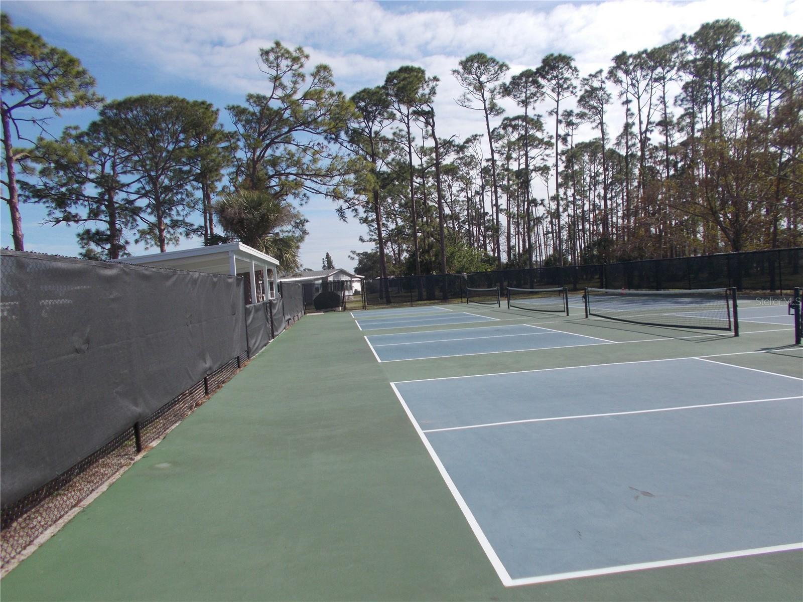 HOLIDAY PARK - Residential