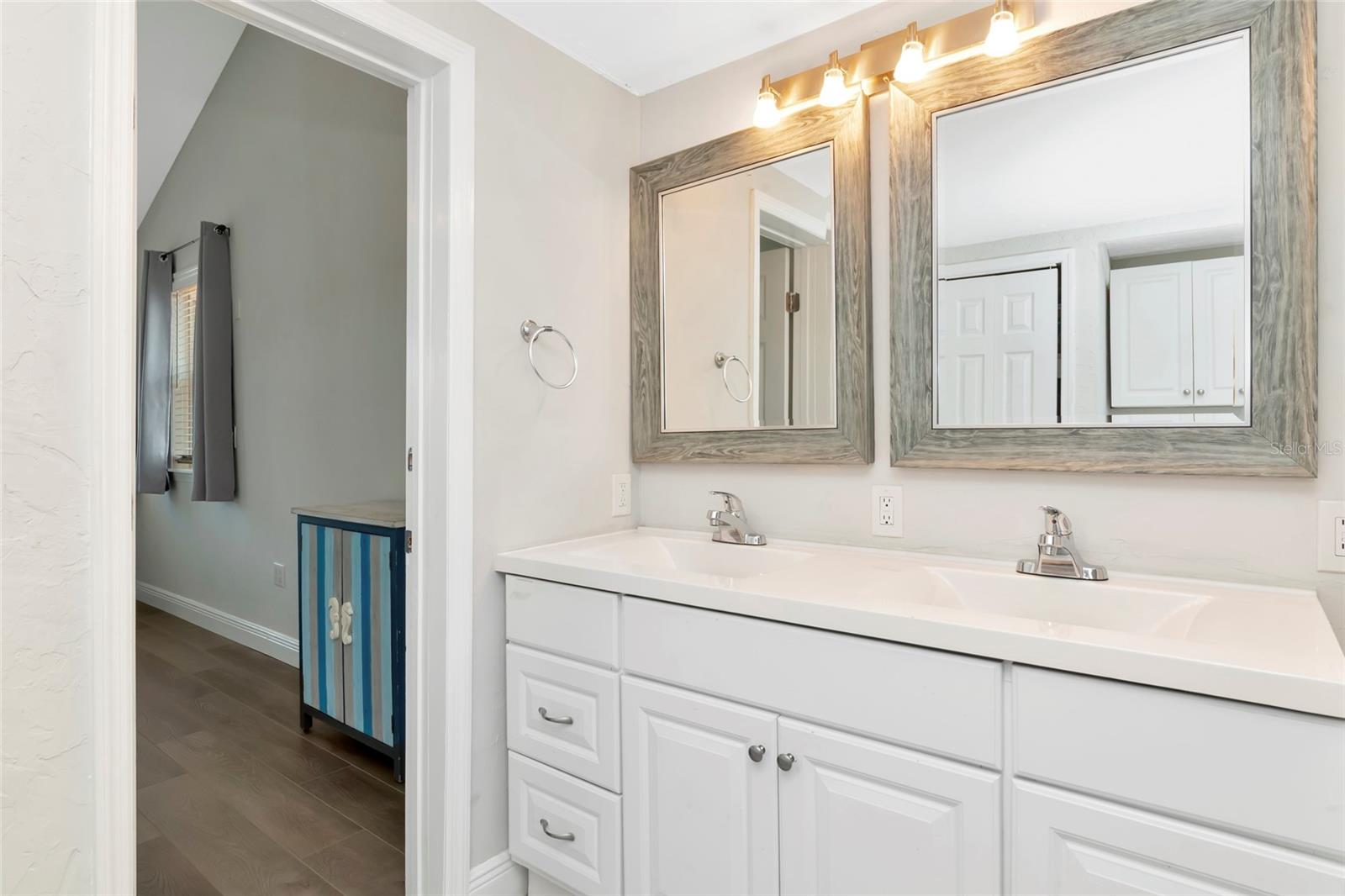 BAYOU VISTA - Residential