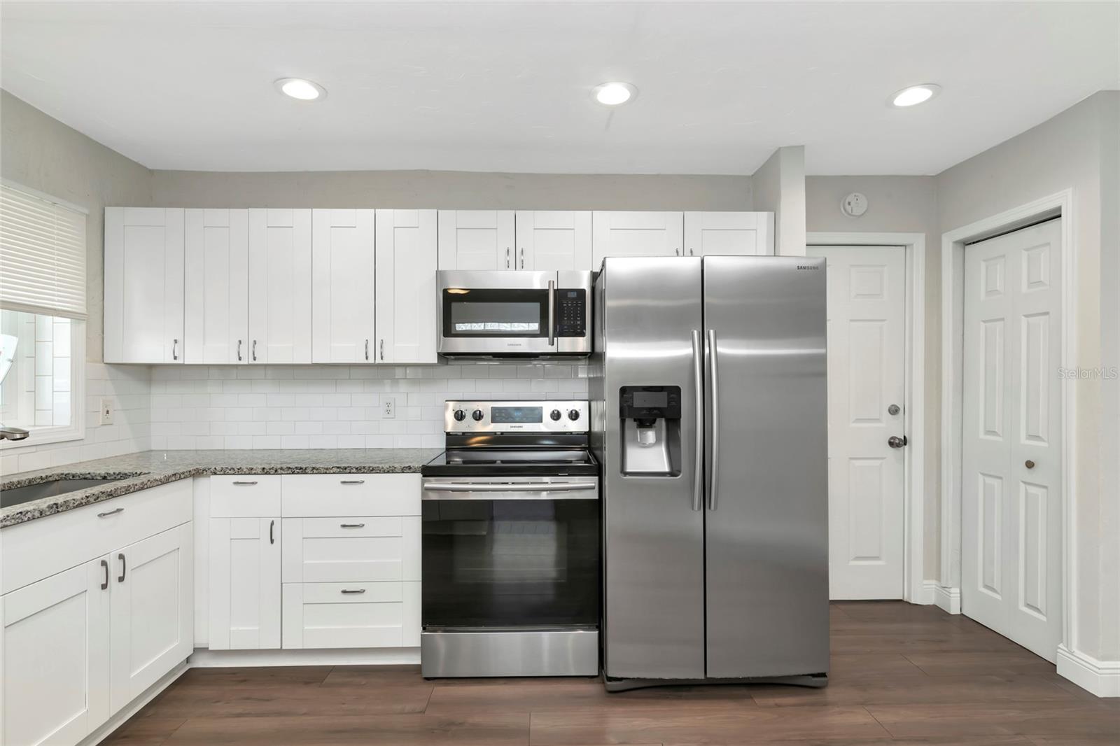 BAYOU VISTA - Residential