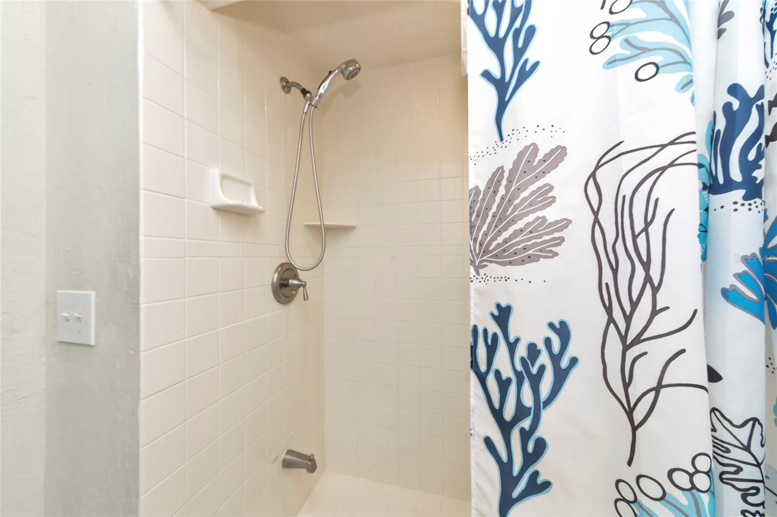 BAYOU VISTA - Residential