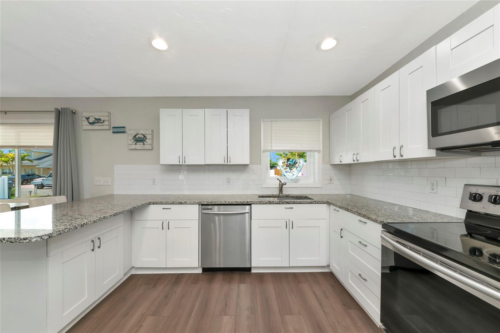 BAYOU VISTA - Residential