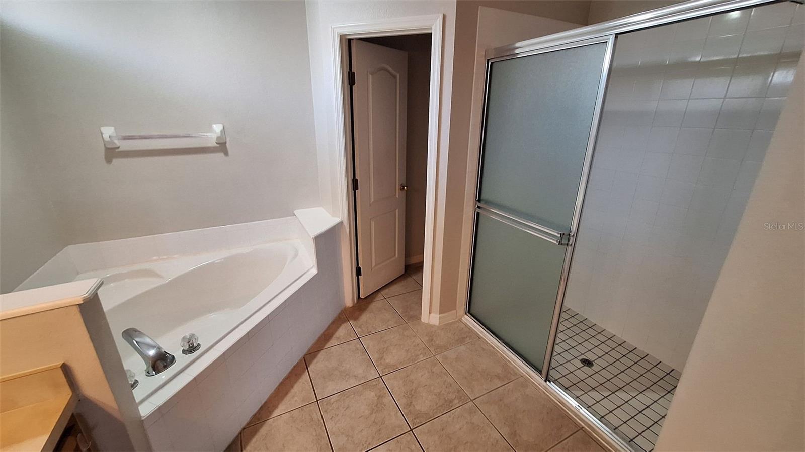 TAVARES LAKE SAUNDERS POINTE LT 34 - Residential