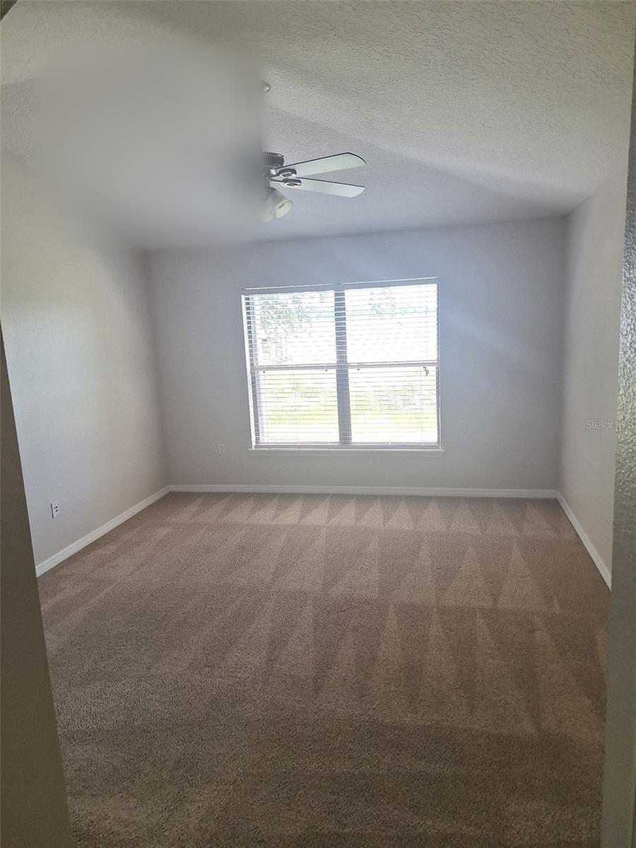TAVARES LAKE SAUNDERS POINTE LT 34 - Residential