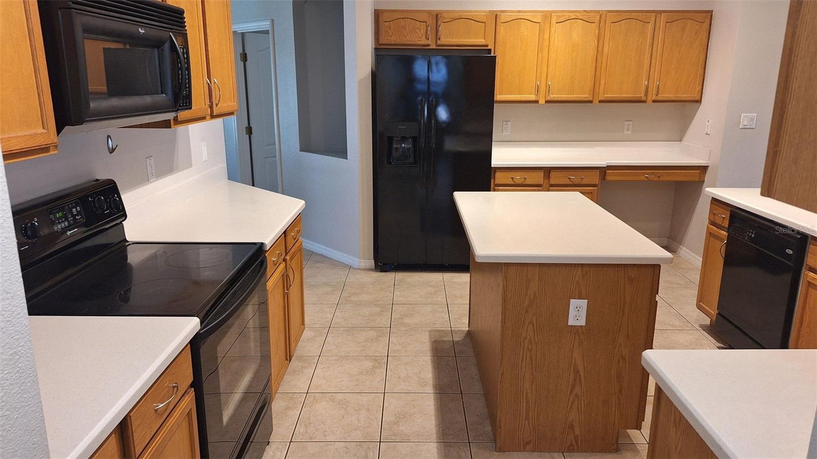 TAVARES LAKE SAUNDERS POINTE LT 34 - Residential