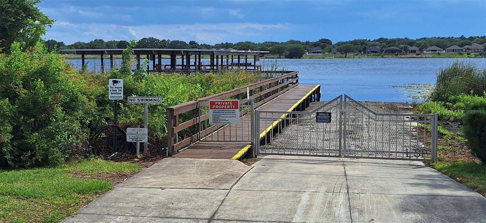 TAVARES LAKE SAUNDERS POINTE LT 34 - Residential
