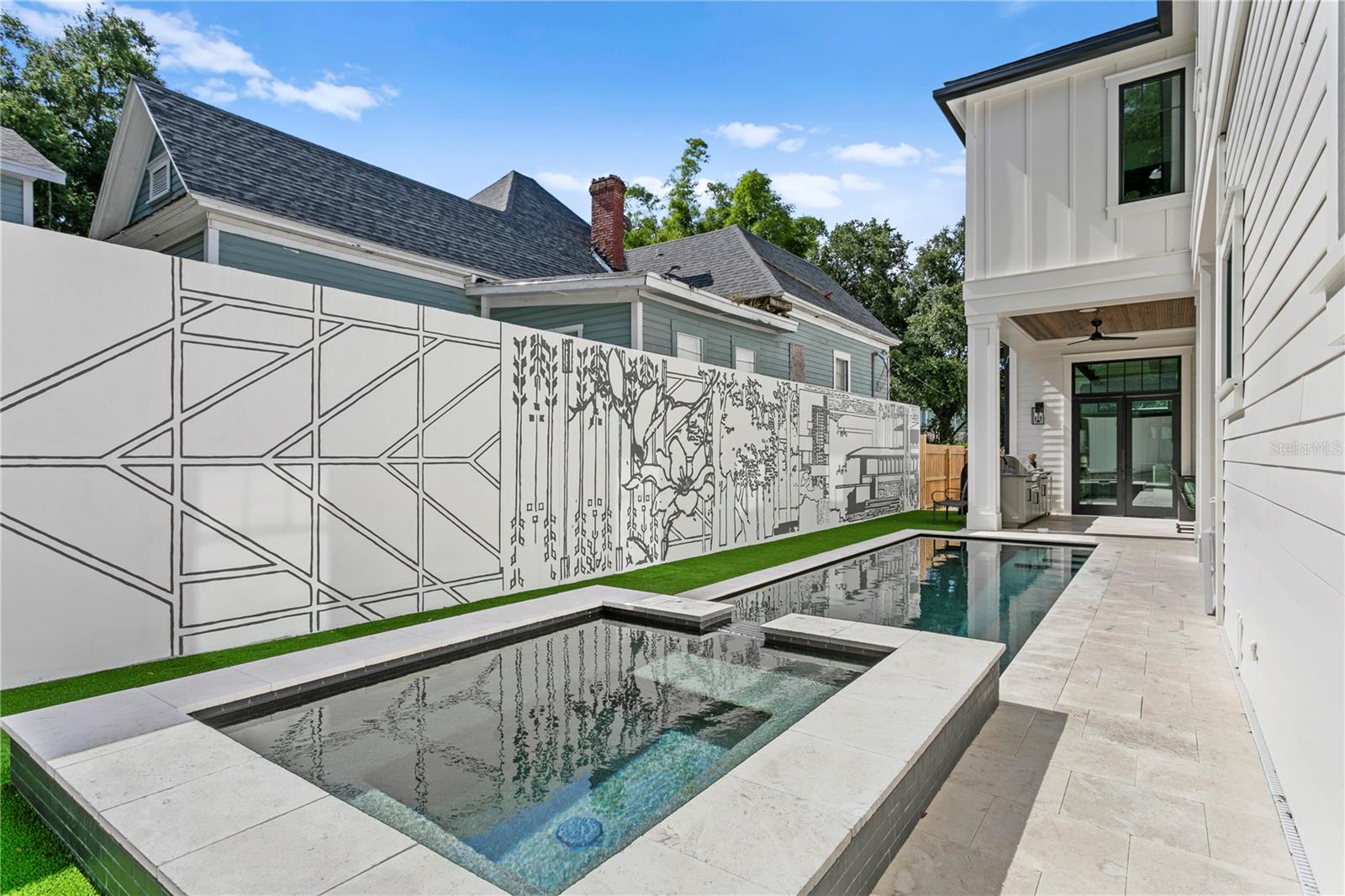 WEST HIGHLANDS - Residential