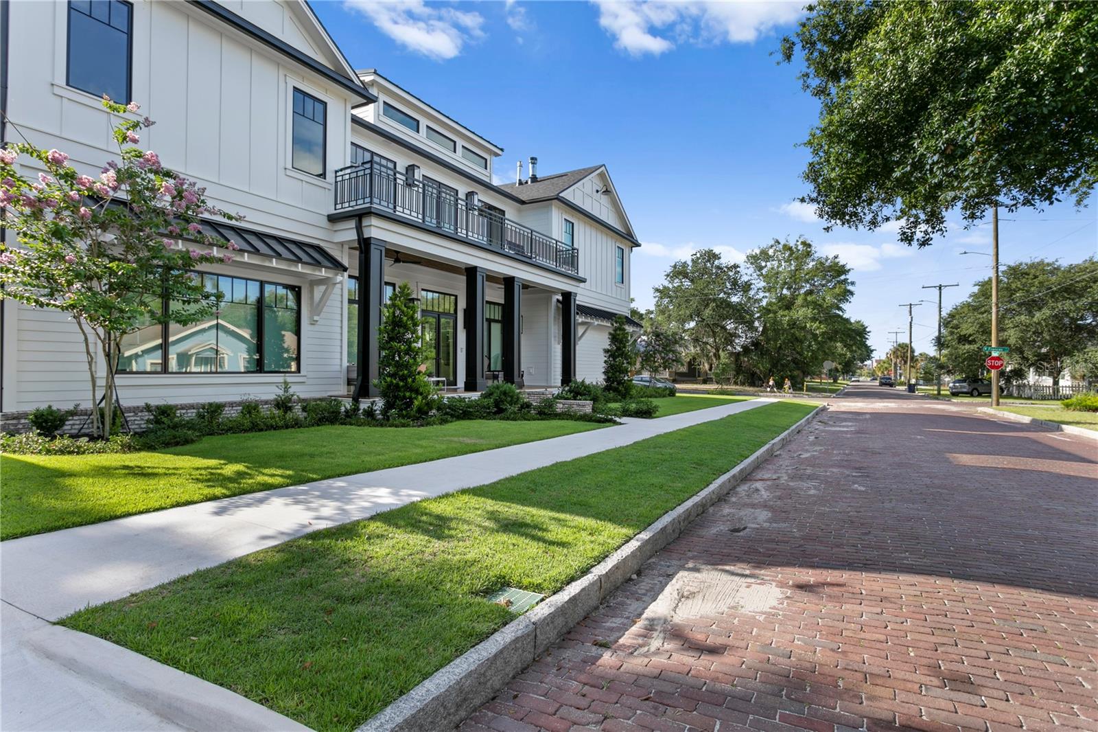 WEST HIGHLANDS - Residential