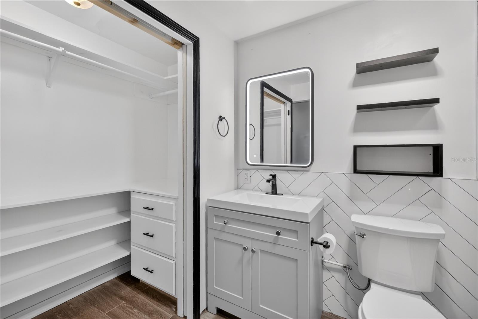 MISSION HEIGHTS - Residential Lease