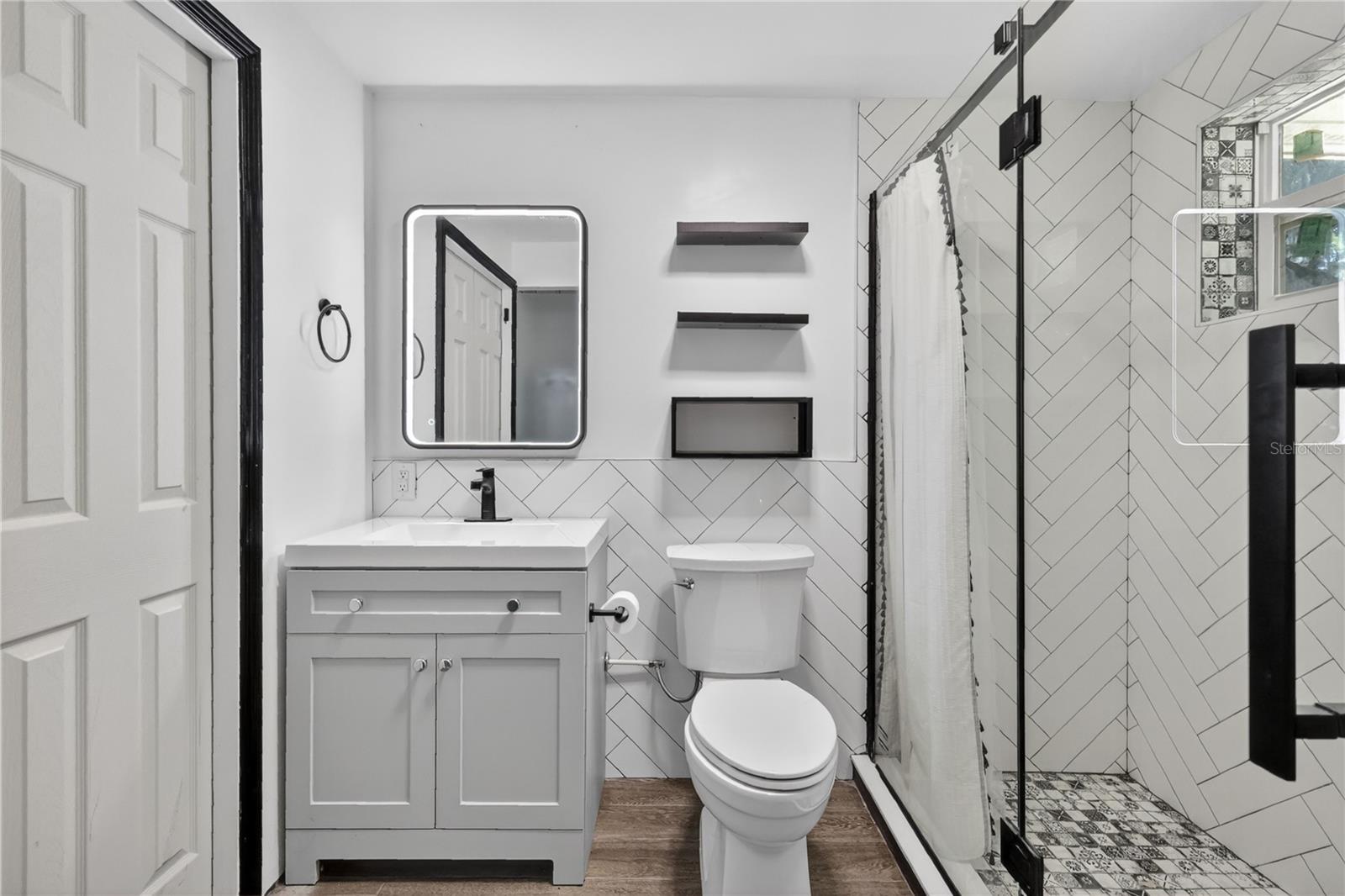 MISSION HEIGHTS - Residential Lease