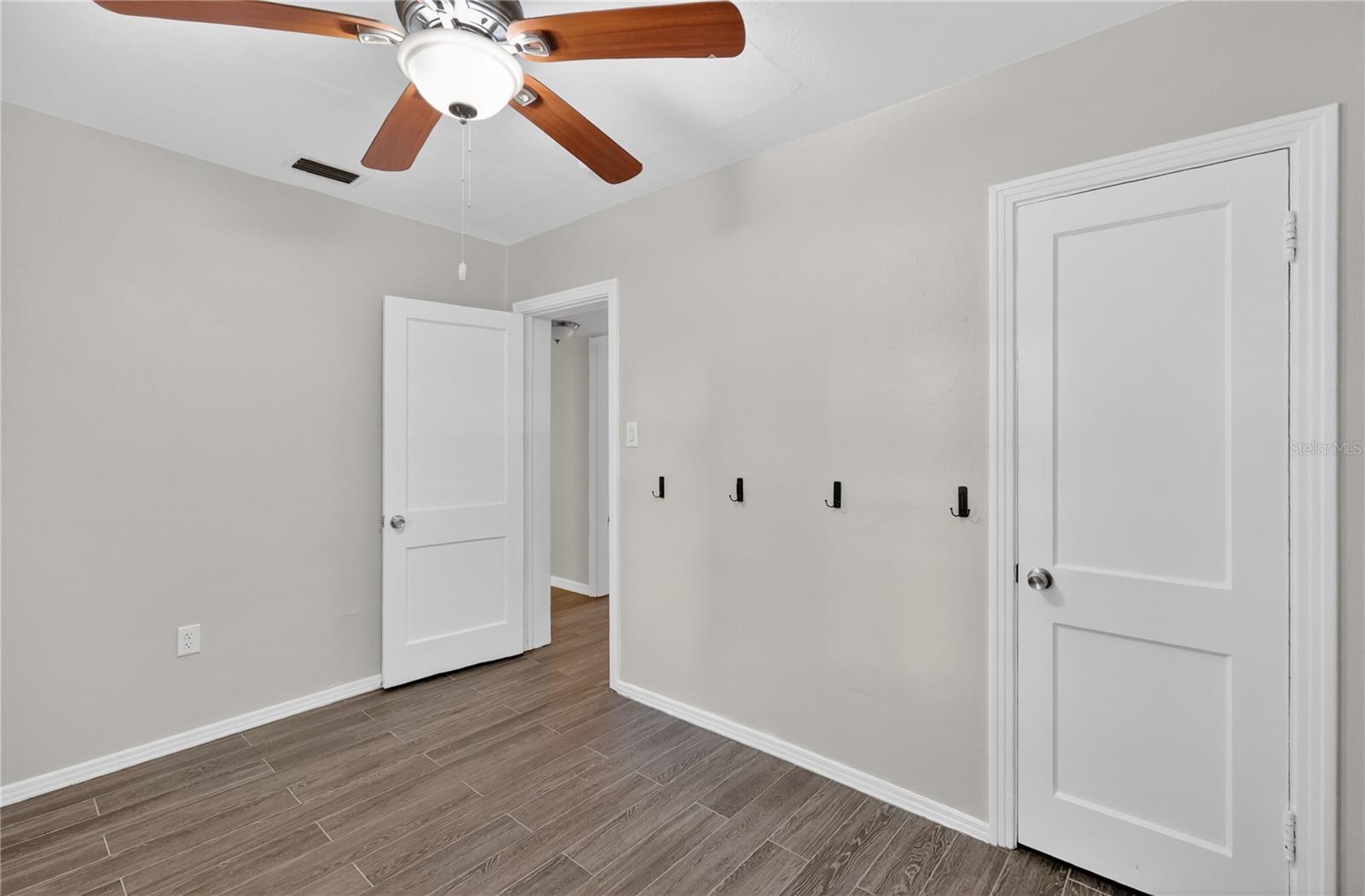 MISSION HEIGHTS - Residential Lease