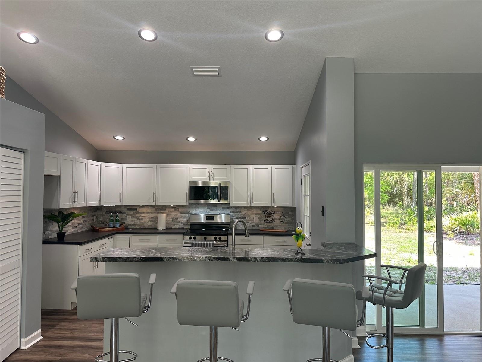 12189 W BLUEBELL DRIVE