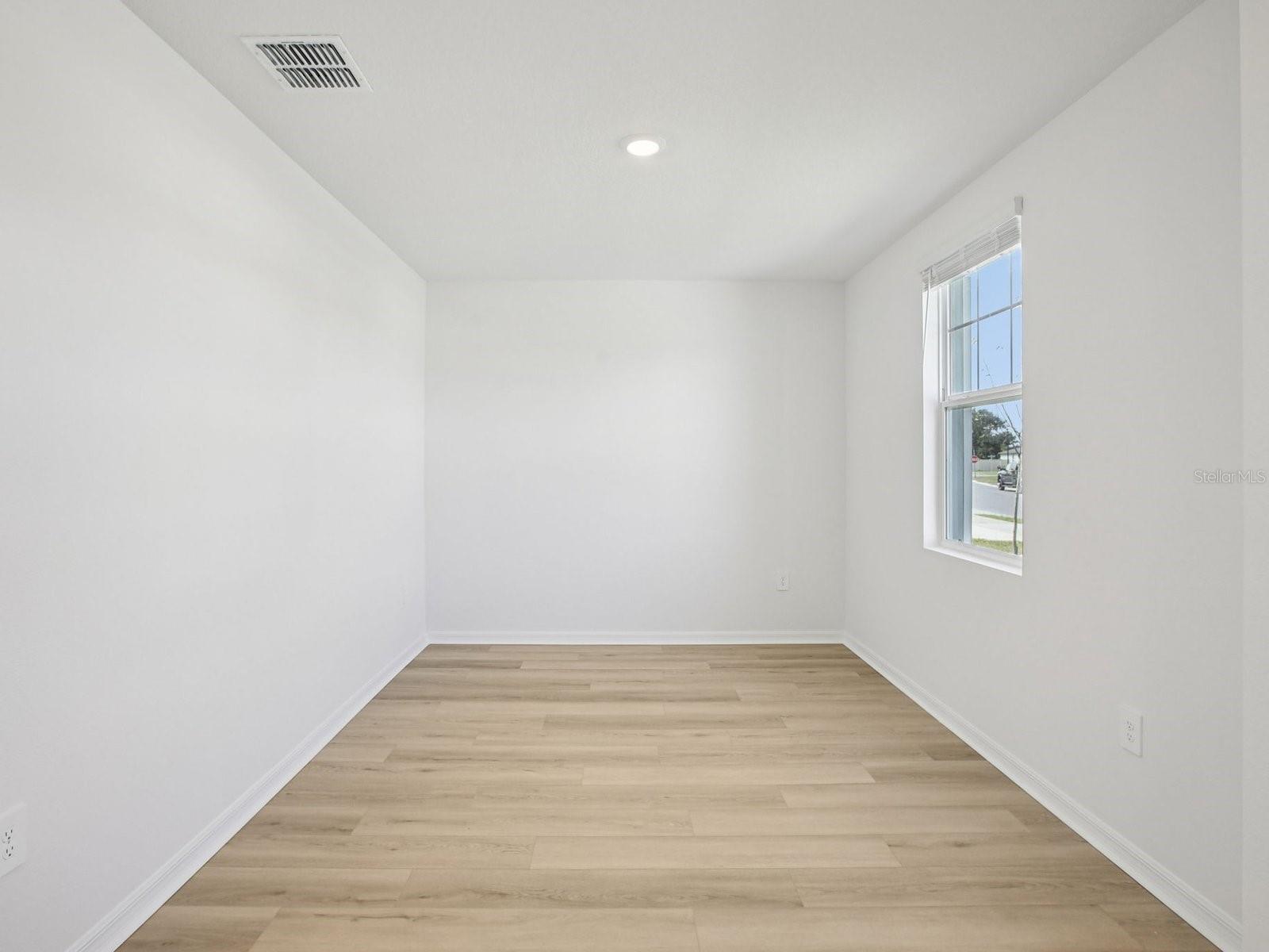 MAGNOLIA BAY - Residential