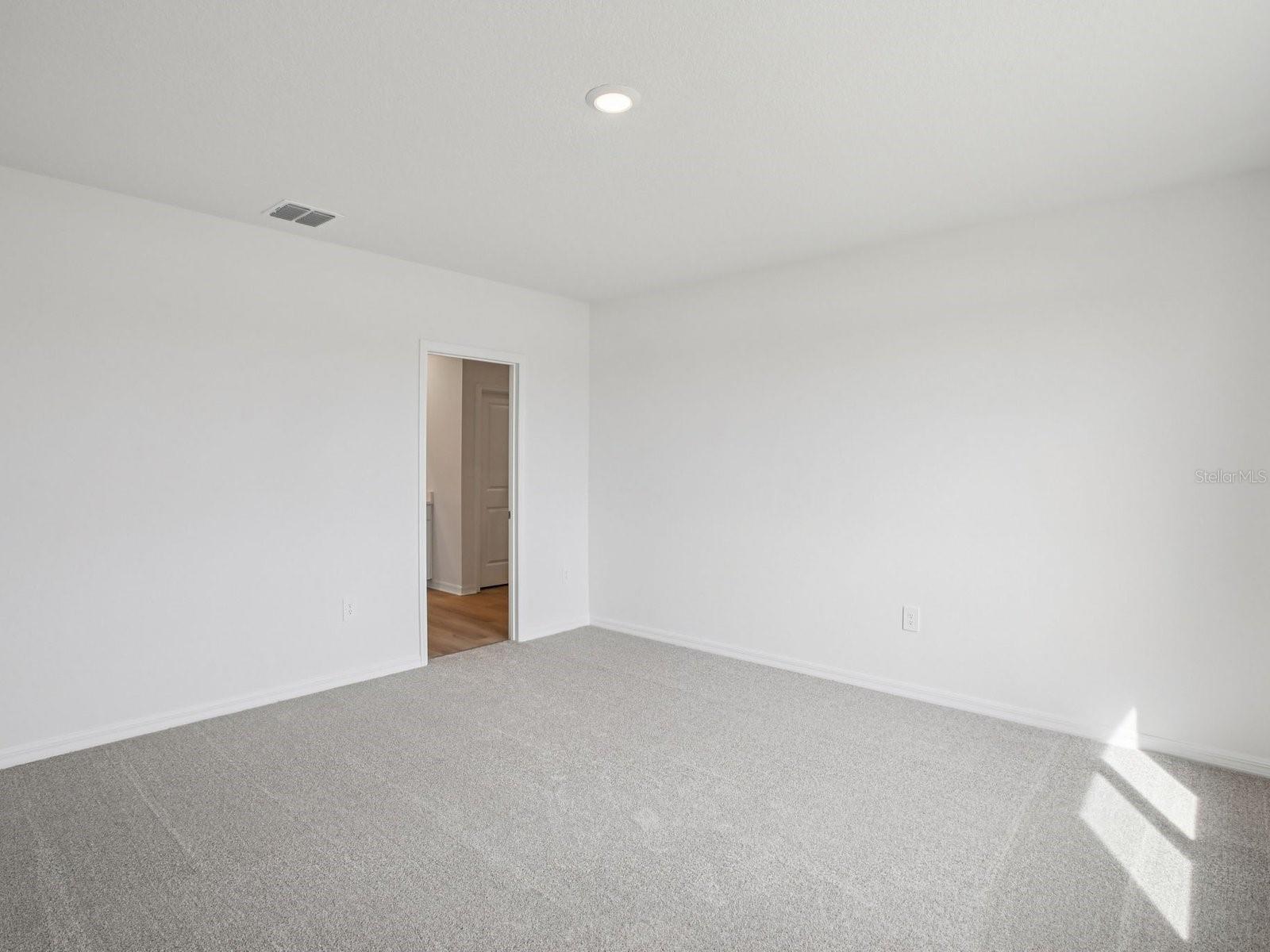 MAGNOLIA BAY - Residential