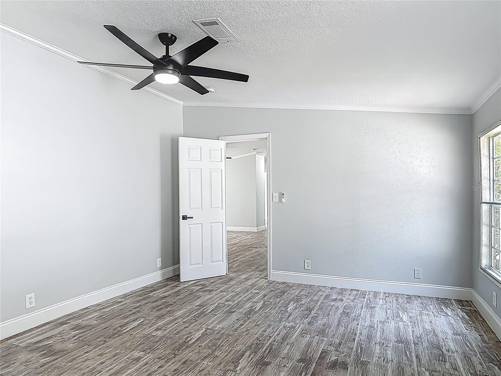MISSION OAKS CONDO PH 01-03 - Residential