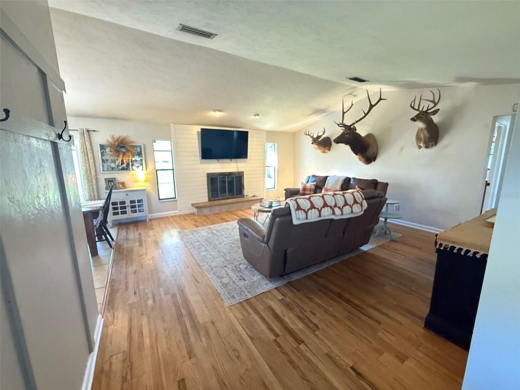 Photo of 5540 SE 21st Lane, Ocala, FL 34480 (MLS # OM712689)