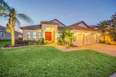 A home in LAKELAND