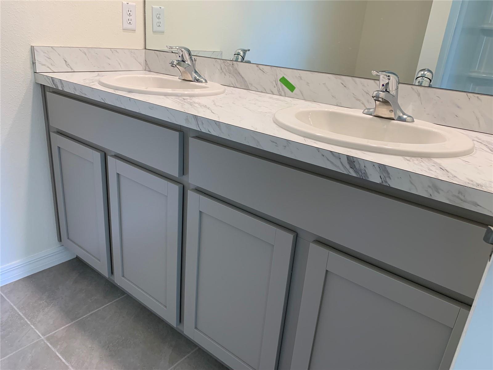 NORTH PARK ISLE PHASE 2A - Residential Lease