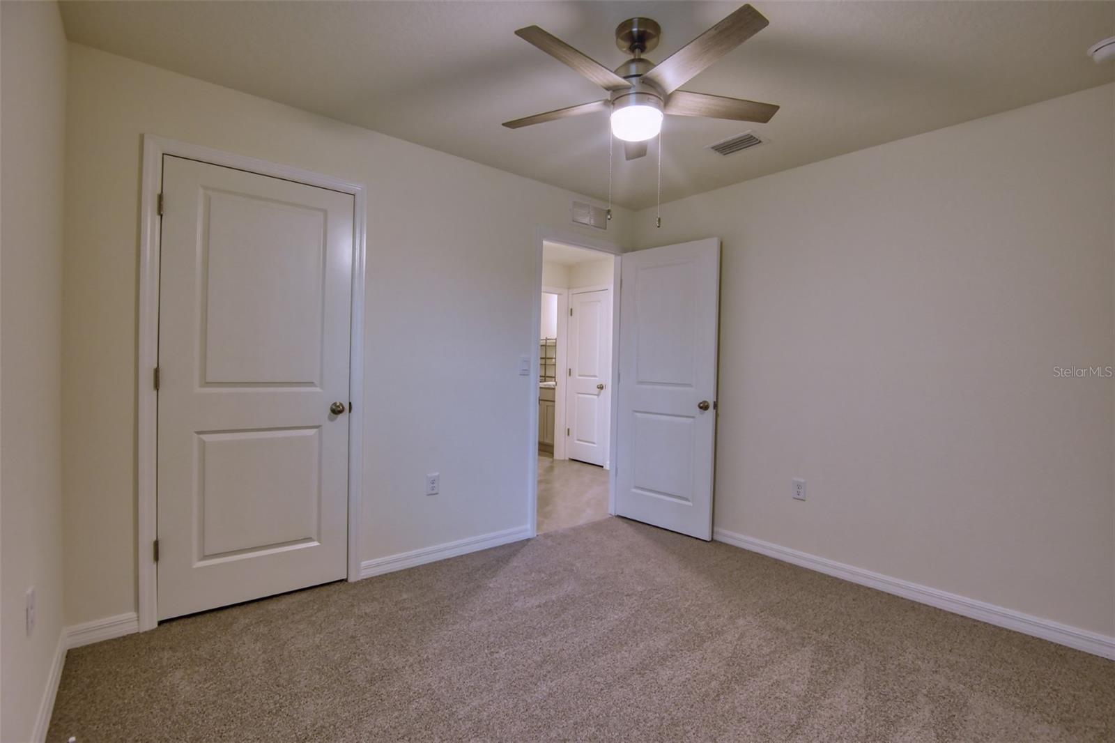 NORTH PARK ISLE PHASE 2A - Residential Lease