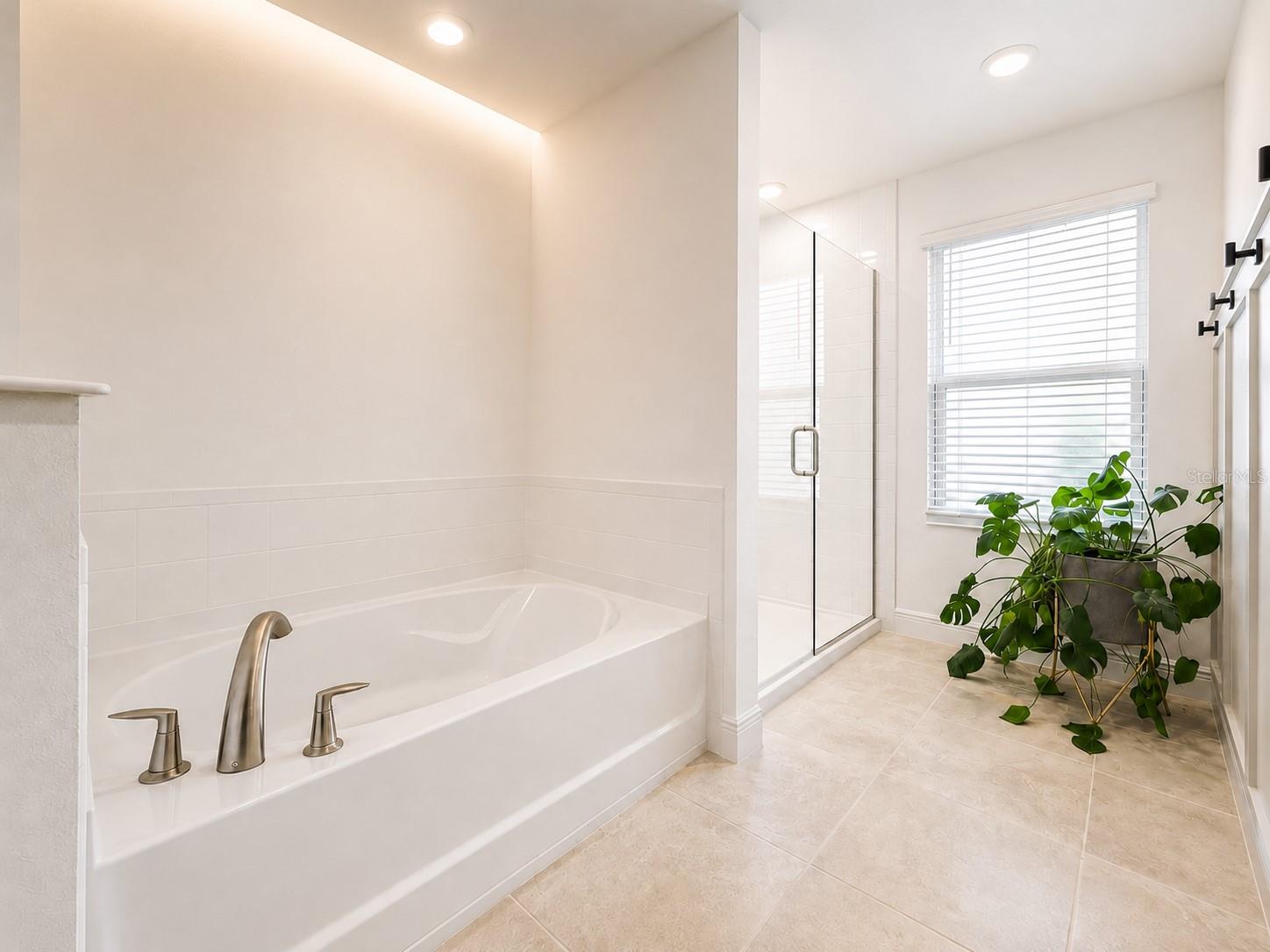 HANOVER LAKES PH 5 - Residential