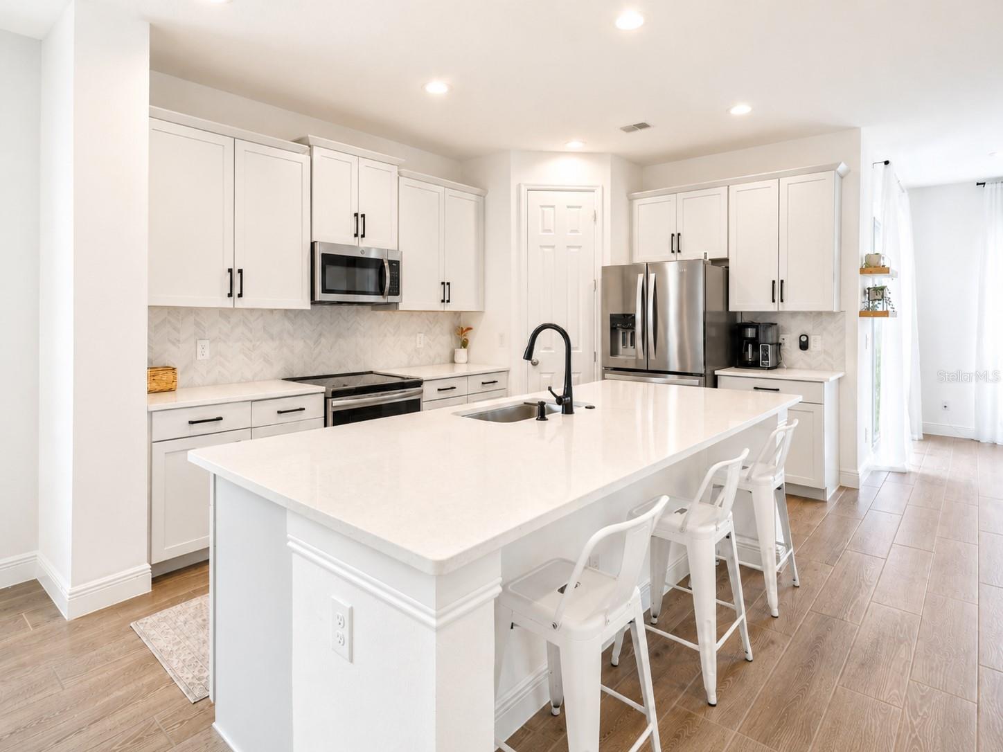 HANOVER LAKES PH 5 - Residential