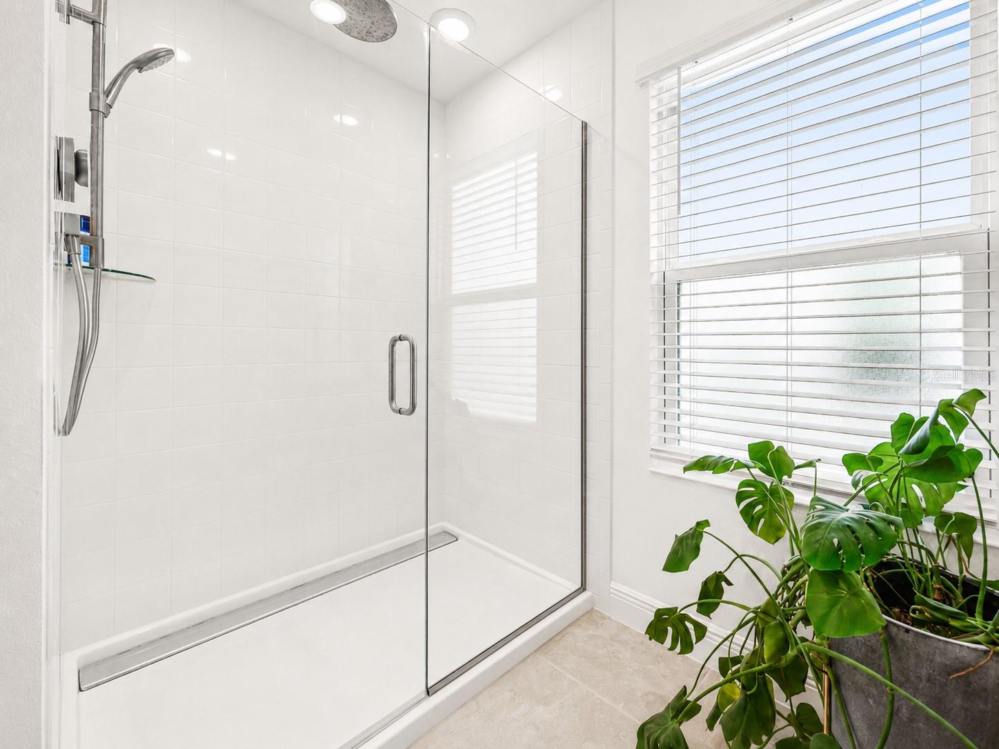 HANOVER LAKES PH 5 - Residential
