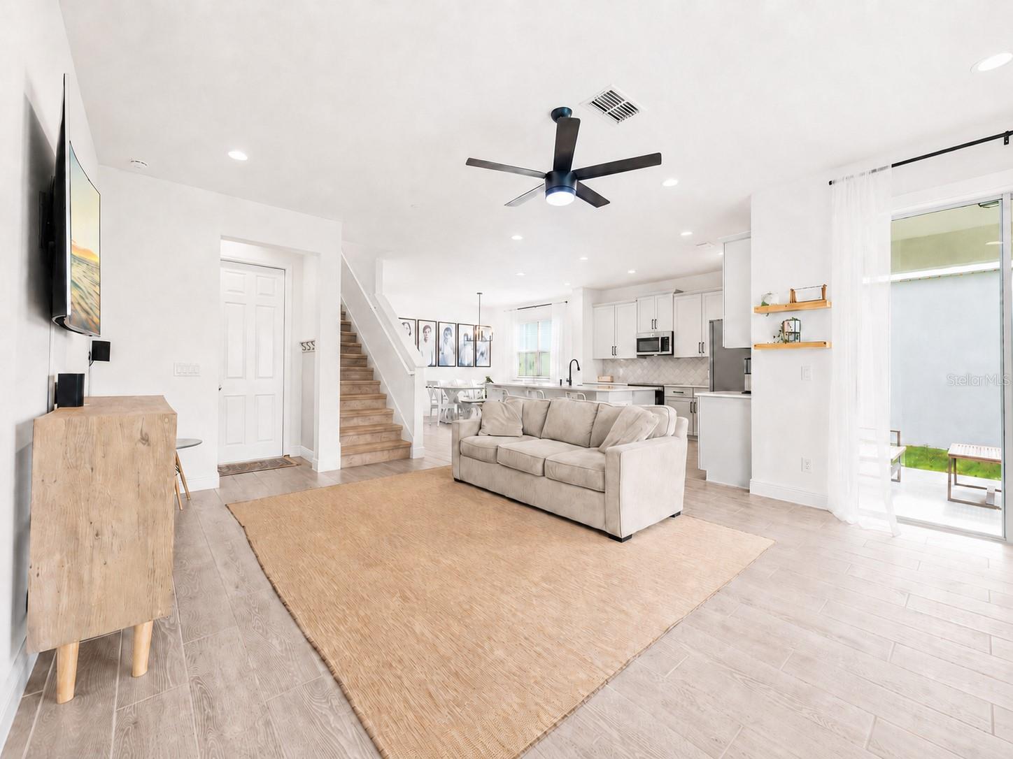 HANOVER LAKES PH 5 - Residential